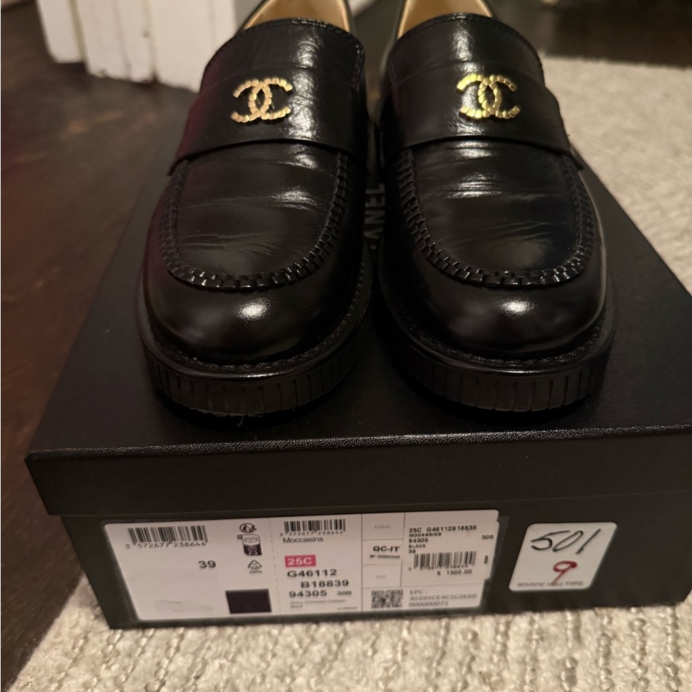 Chanel cruise 2024/2025 Shiny Crumpled Calfskin Black Moccasins